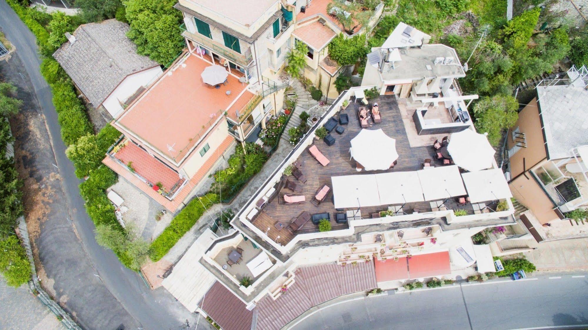 Hotel Rosa Dei Venti Lerici Exterior photo