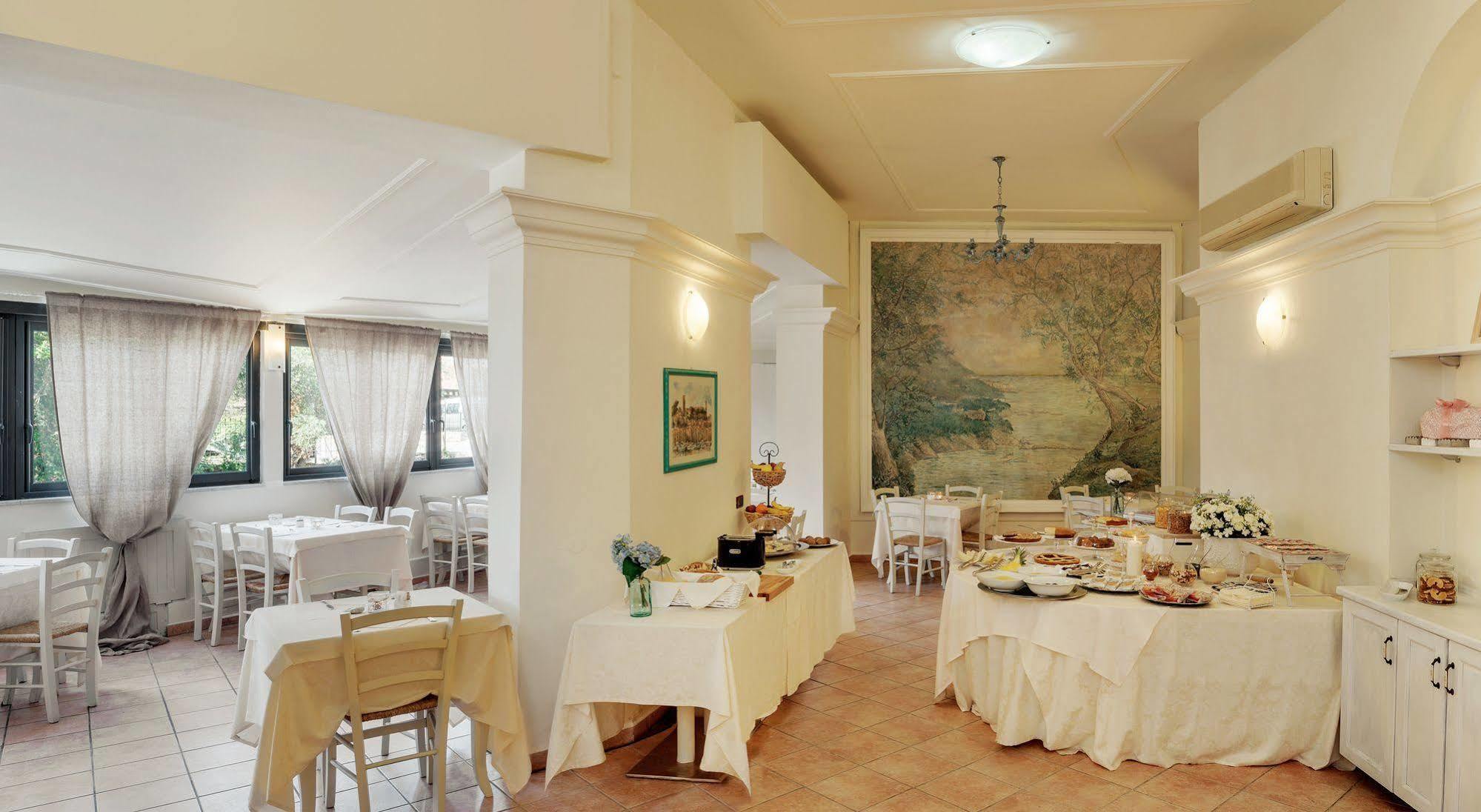 Hotel Rosa Dei Venti Lerici Exterior photo