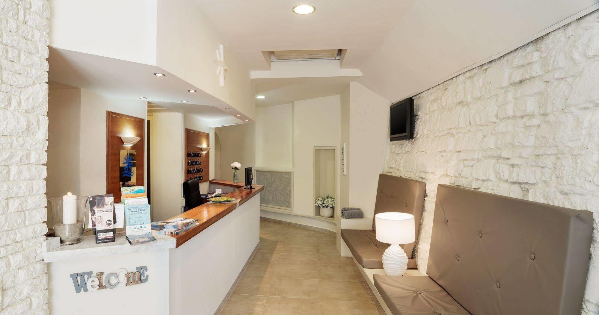 Hotel Rosa Dei Venti Lerici Exterior photo