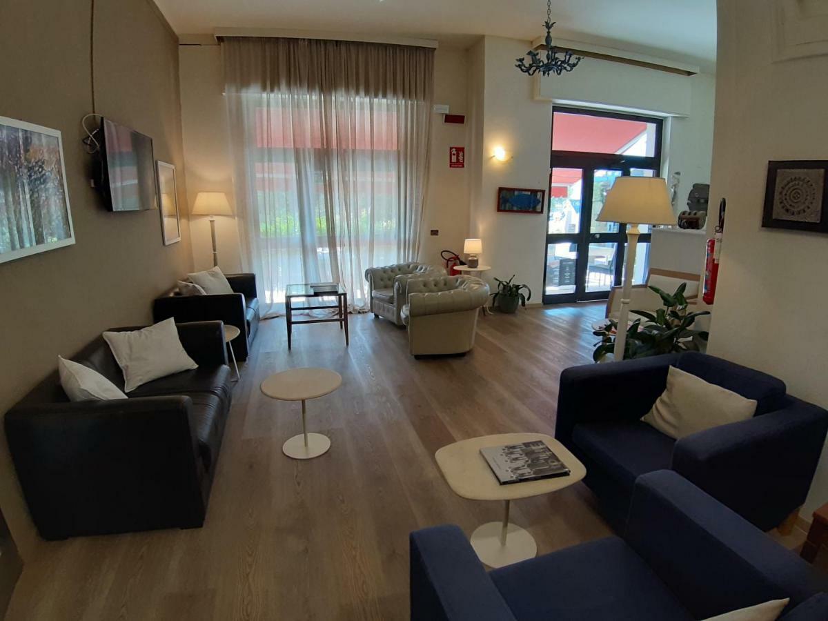 Hotel Rosa Dei Venti Lerici Exterior photo